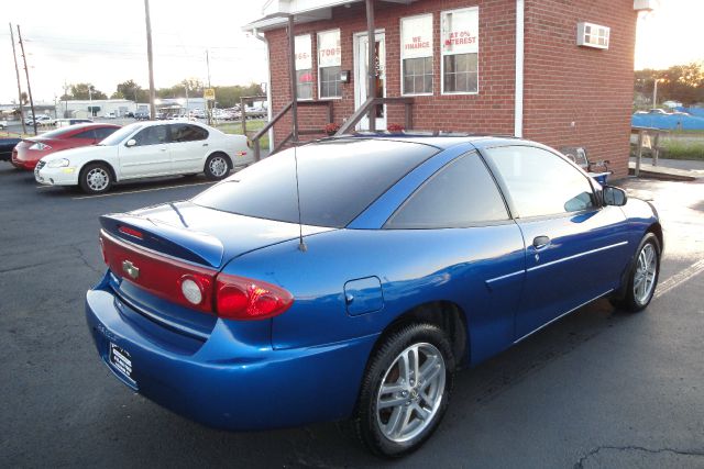 Chevrolet Cavalier 2004 photo 3