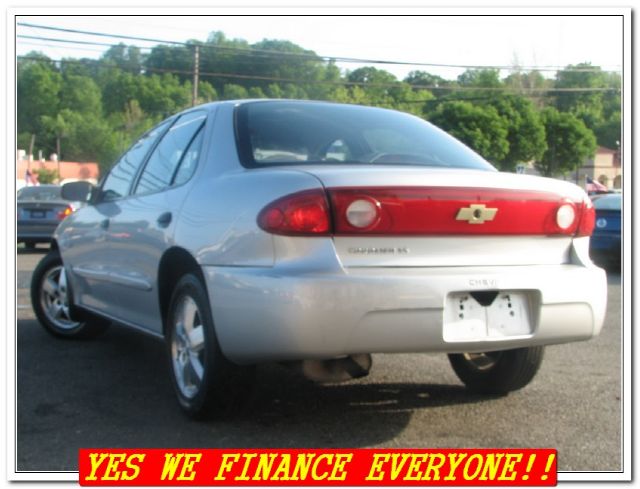 Chevrolet Cavalier 3.2 Sedan 4dr Sedan