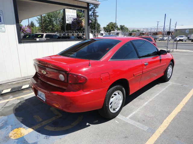 Chevrolet Cavalier 2004 photo 2