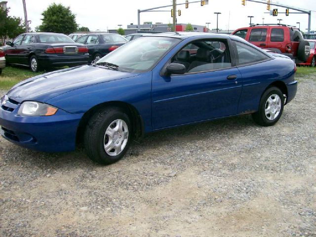 Chevrolet Cavalier 2004 photo 2