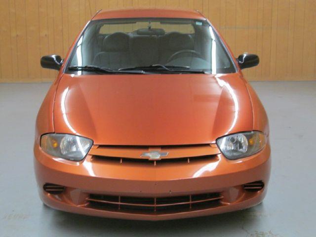 Chevrolet Cavalier 2004 photo 2