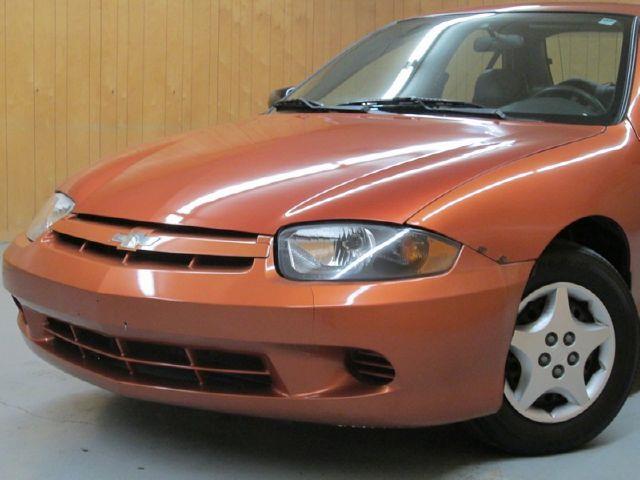 Chevrolet Cavalier 2004 photo 3