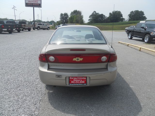 Chevrolet Cavalier 2004 photo 1