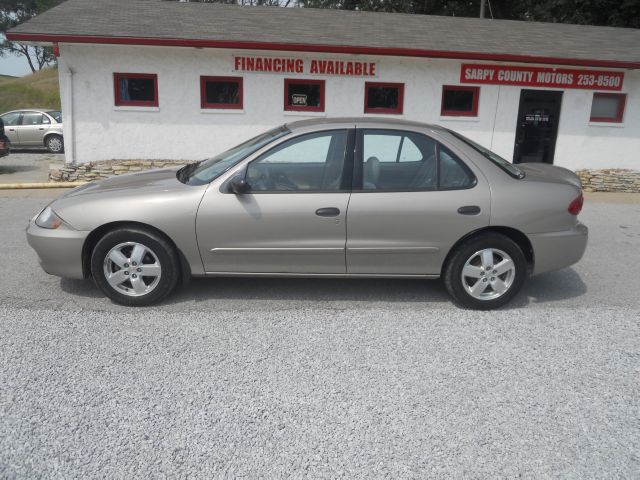 Chevrolet Cavalier 2004 photo 3