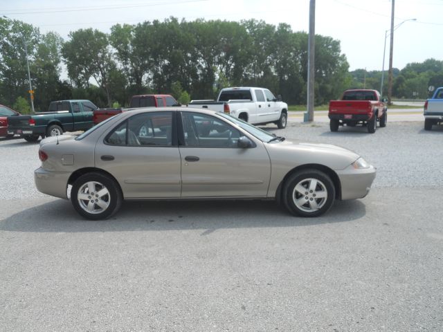 Chevrolet Cavalier 2004 photo 4