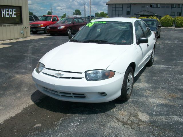 Chevrolet Cavalier 2004 photo 1