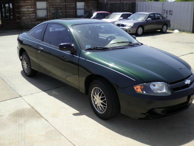 Chevrolet Cavalier 2004 photo 3