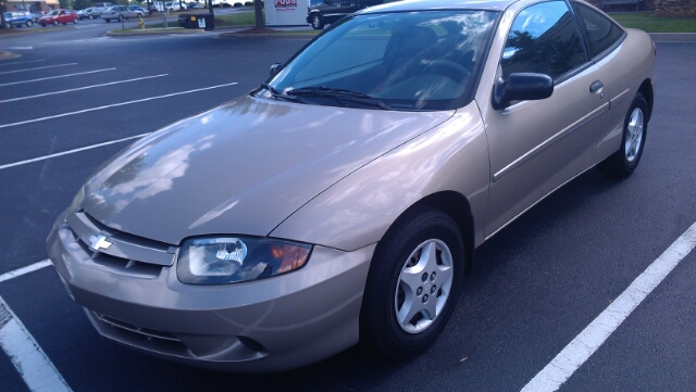 Chevrolet Cavalier 2004 photo 2