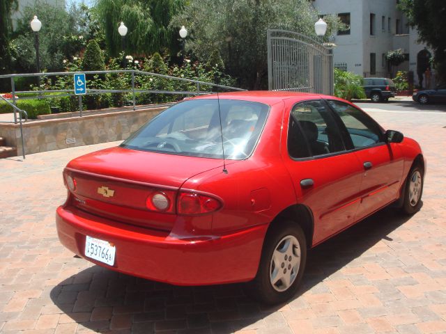 Chevrolet Cavalier 2004 photo 4