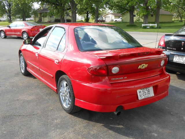 Chevrolet Cavalier 2004 photo 5