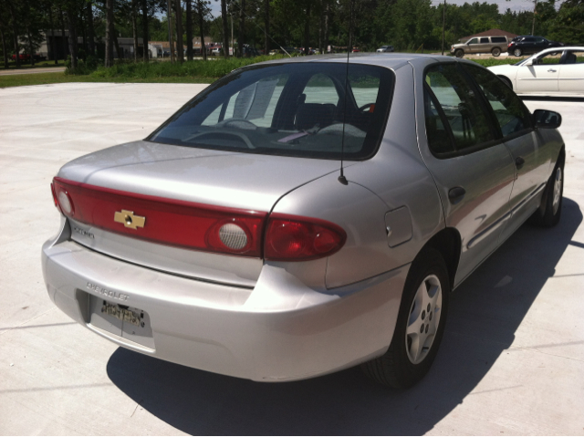 Chevrolet Cavalier 2004 photo 4