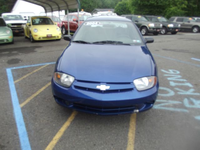 Chevrolet Cavalier 2004 photo 4