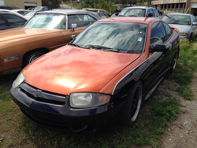 Chevrolet Cavalier 2004 photo 3