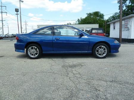 Chevrolet Cavalier 2004 photo 1