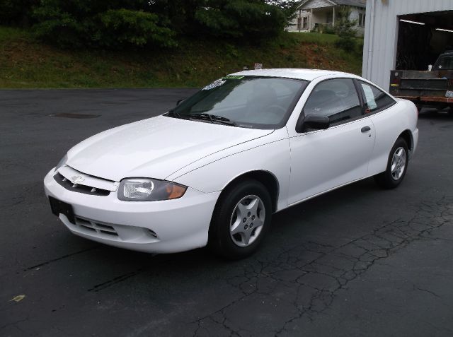 Chevrolet Cavalier 2004 photo 2