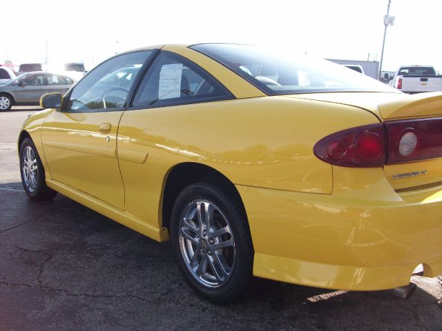 Chevrolet Cavalier 2004 photo 4