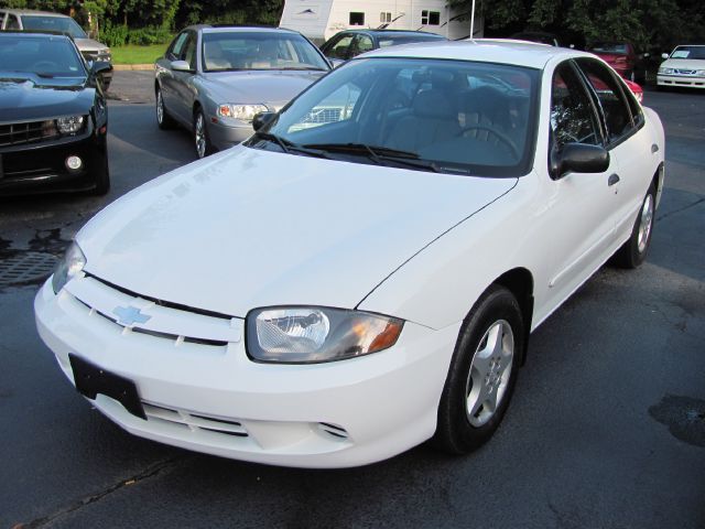 Chevrolet Cavalier 2004 photo 1