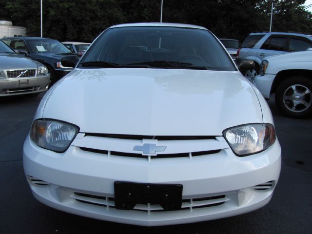 Chevrolet Cavalier 2004 photo 2