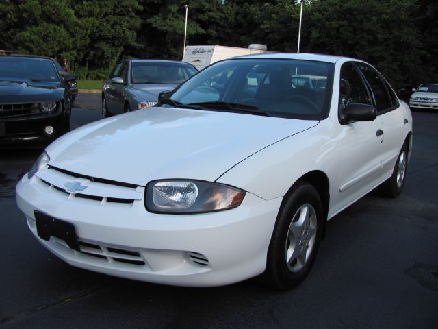 Chevrolet Cavalier 2004 photo 4