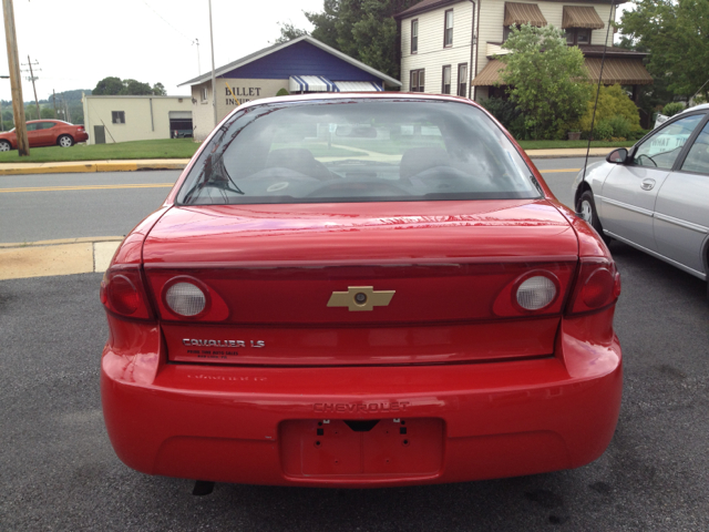 Chevrolet Cavalier 2004 photo 2