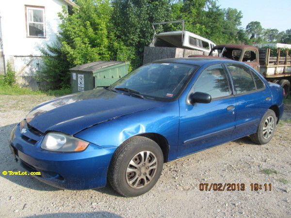 Chevrolet Cavalier 2004 photo 4