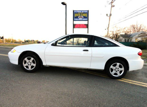 Chevrolet Cavalier 2005 photo 3