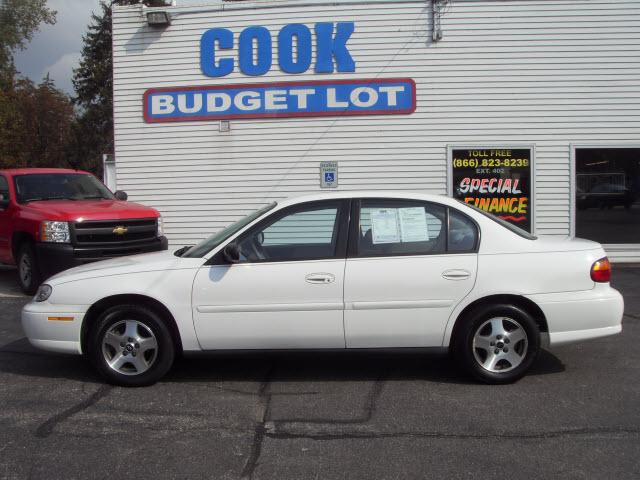 Chevrolet Classic Touring 4WD Sedan