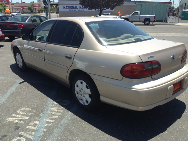 Chevrolet Classic Touring 4WD Sedan