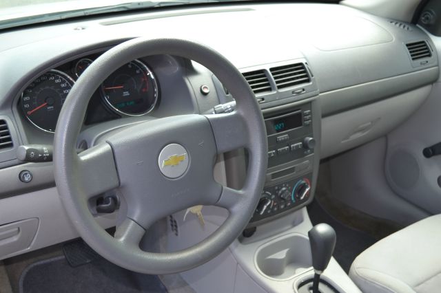 Chevrolet Cobalt 2005 photo 4