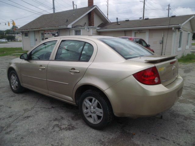 Chevrolet Cobalt 2005 photo 3