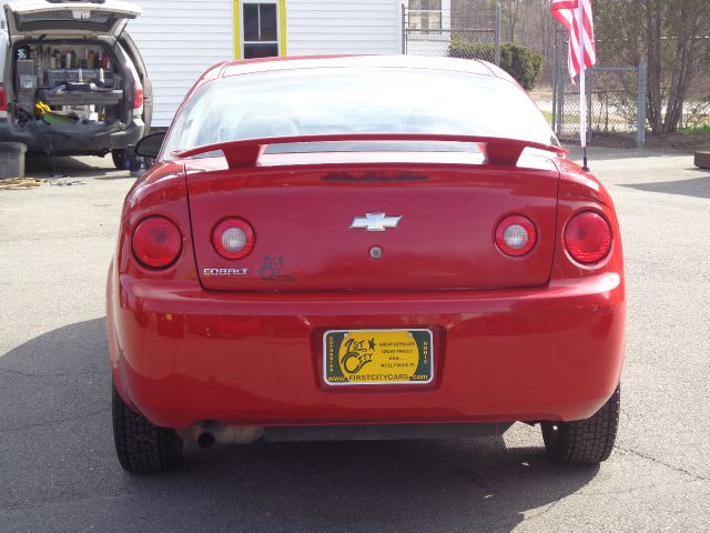 Chevrolet Cobalt 2005 photo 2