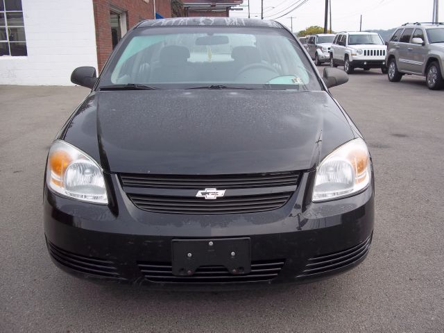 Chevrolet Cobalt 2005 photo 2