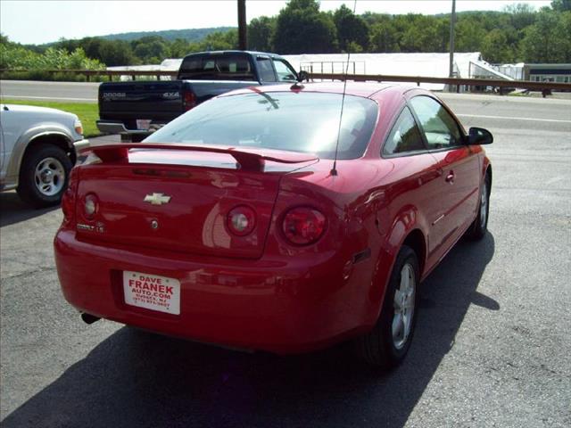 Chevrolet Cobalt 2005 photo 2