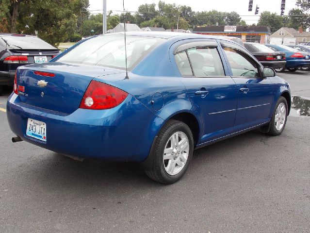 Chevrolet Cobalt 3.2 Sedan 4dr Sedan