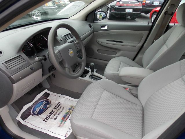 Chevrolet Cobalt 2005 photo 3