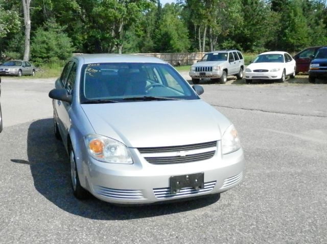 Chevrolet Cobalt 2005 photo 3