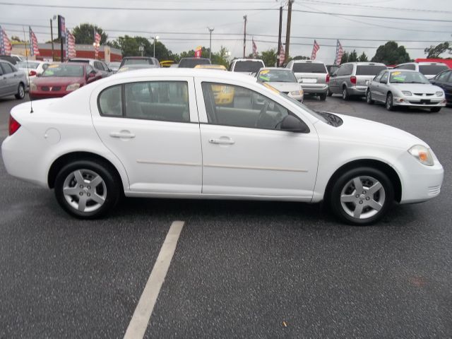 Chevrolet Cobalt 2005 photo 4