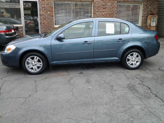 Chevrolet Cobalt 2005 photo 3