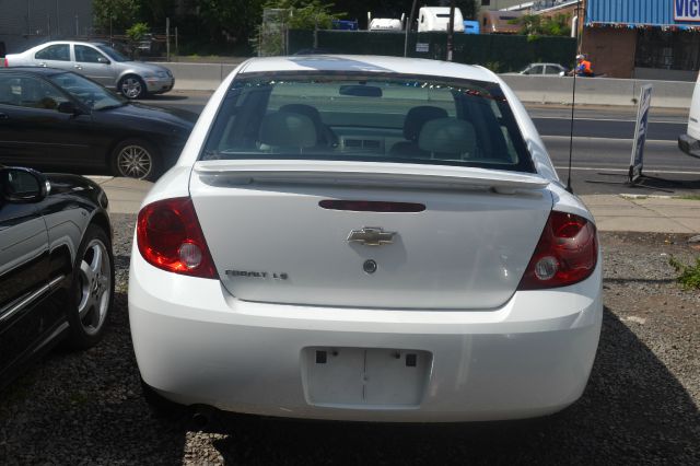 Chevrolet Cobalt 2005 photo 3