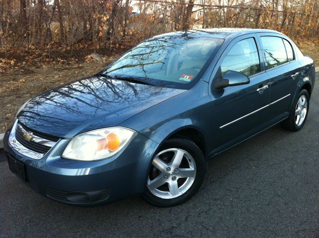 Chevrolet Cobalt 2005 photo 3