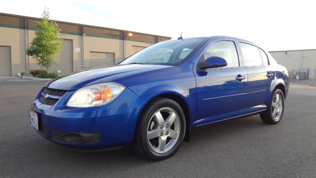 Chevrolet Cobalt 2005 photo 2