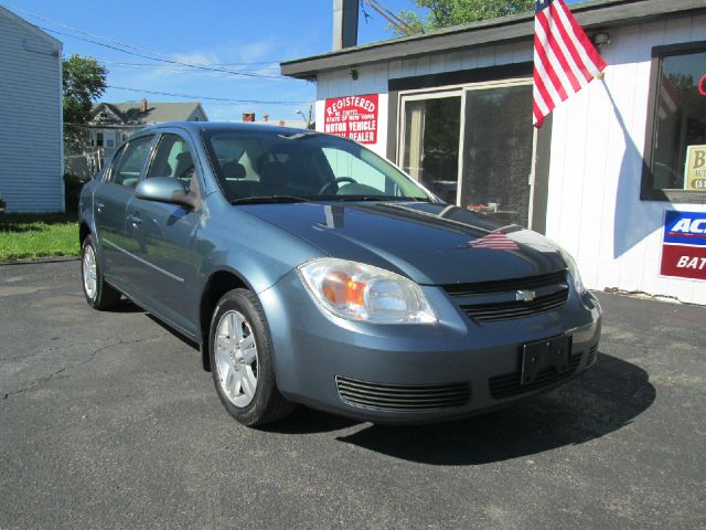 Chevrolet Cobalt 2005 photo 2