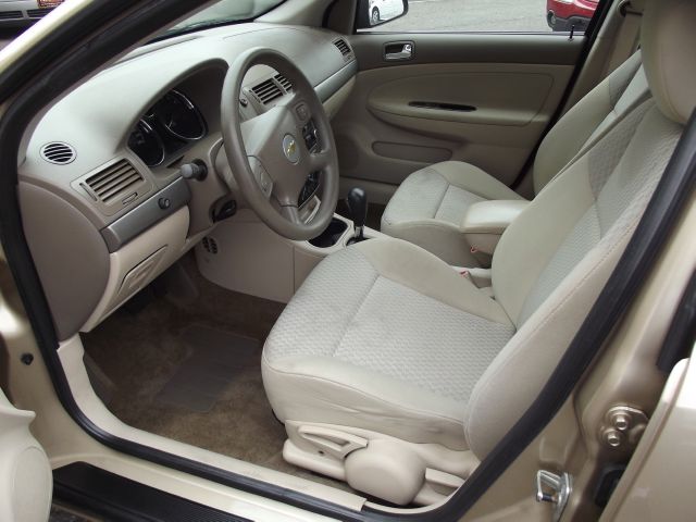 Chevrolet Cobalt 2005 photo 3