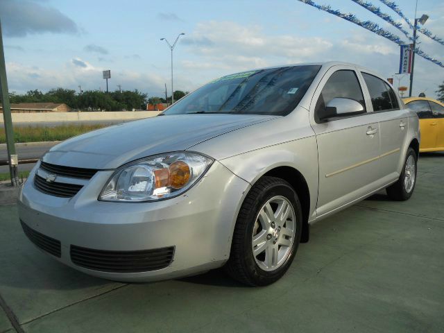 Chevrolet Cobalt 2005 photo 2