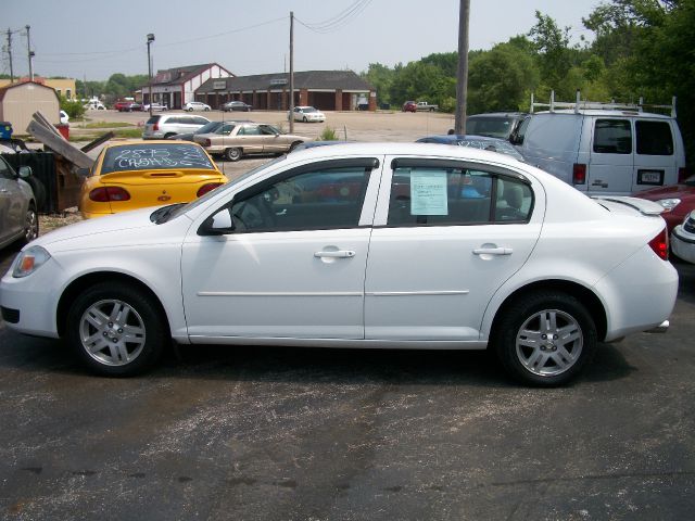 Chevrolet Cobalt 3.2 Sedan 4dr Sedan