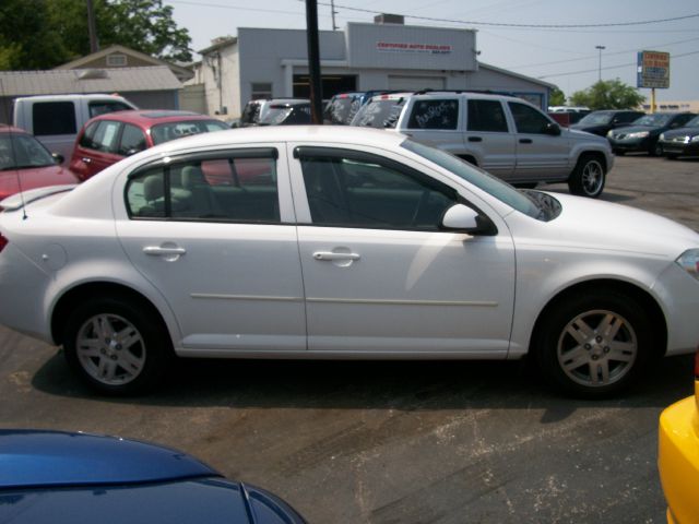 Chevrolet Cobalt 2005 photo 2