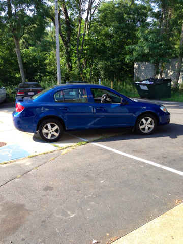 Chevrolet Cobalt 2005 photo 2