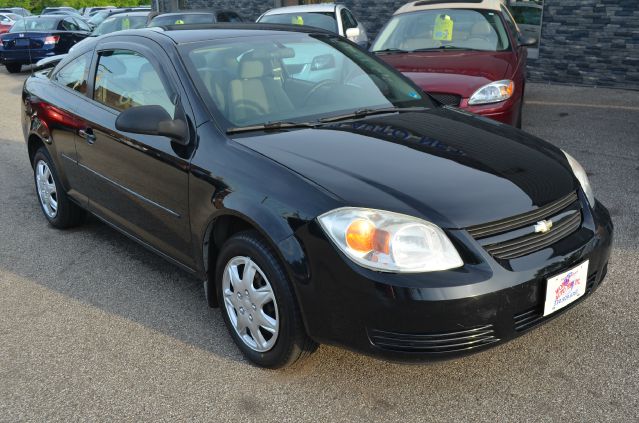 Chevrolet Cobalt 2005 photo 2