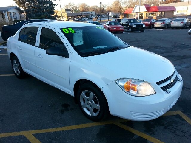 Chevrolet Cobalt 2005 photo 3