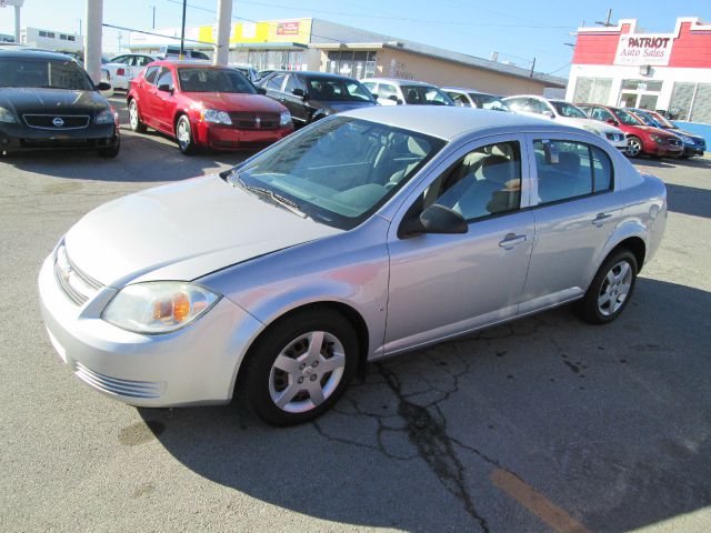 Chevrolet Cobalt 2006 photo 2